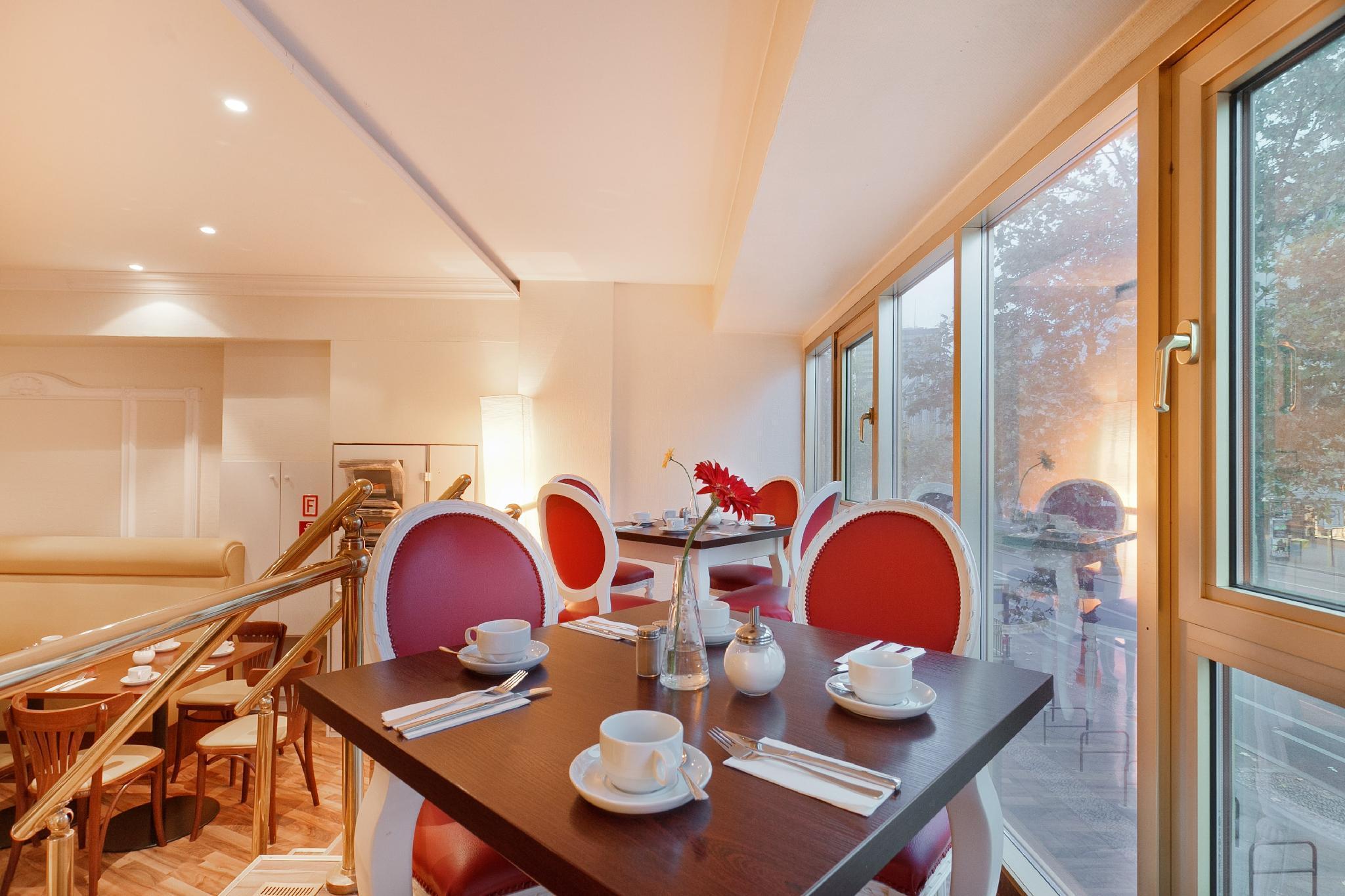 Acom-hotel Kurfuerstendamm 3* Berlin